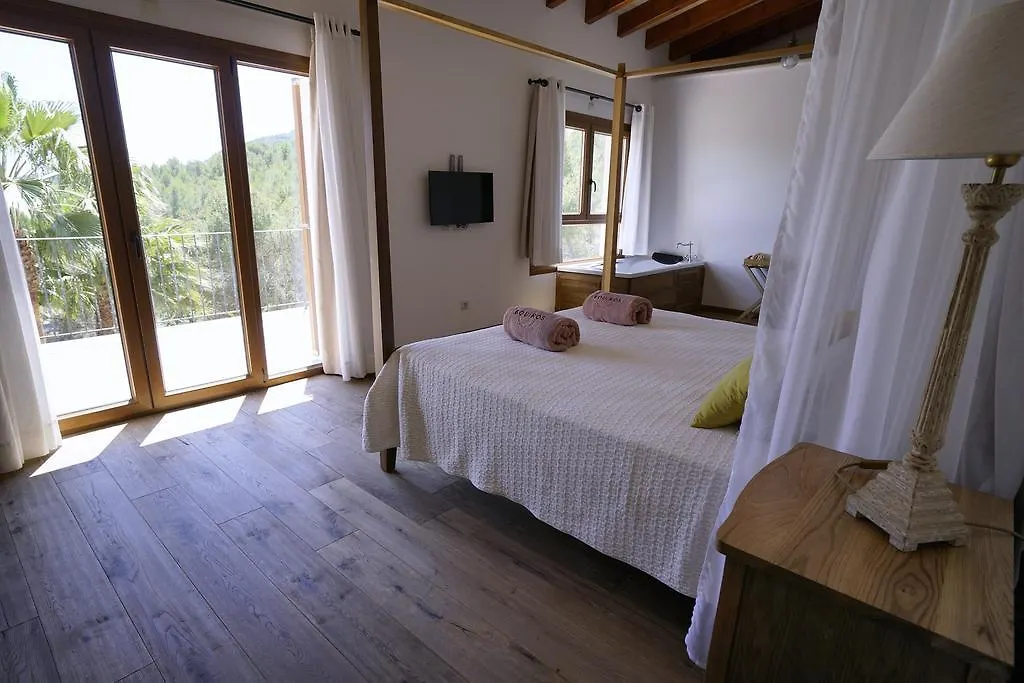 Bou Ros Finca Es Foners Fenalitx  Villa